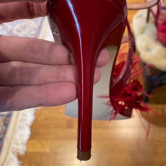 Halston Heritage blood red patent leather sandals (size 8) - Picture 4 of 7